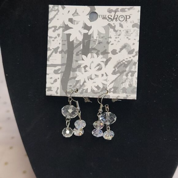 Crystal Faceted Necklace and two pairs dangle earrings from The Shop - Picture 5 of 10